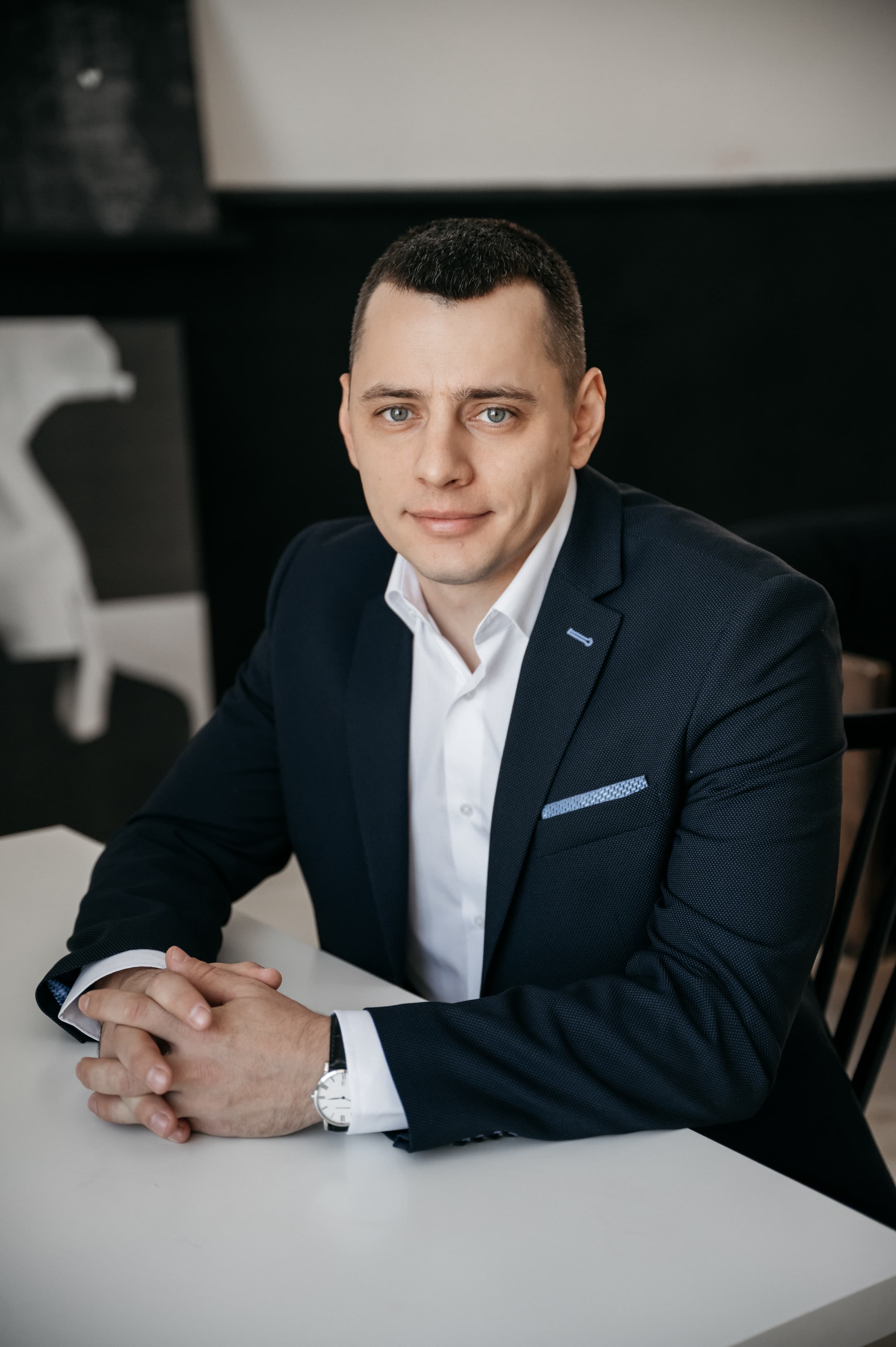 Виктор Борисович, управляющий партнер